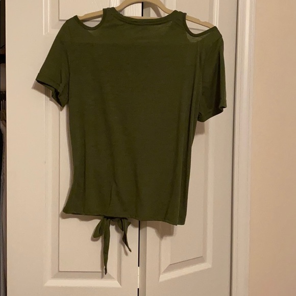 olive green t-shirt - Picture 2 of 2